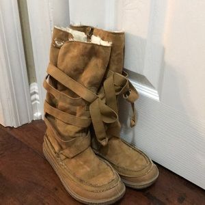 Roxy tomahawk boot size 6